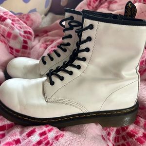 Dr. Martens 1460 Women’s Patent Leather Lace Up Boots.